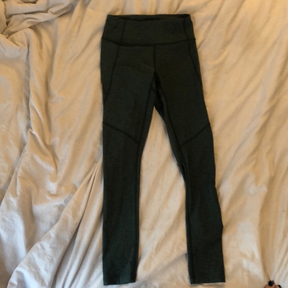 Outdoor Voices 7/8 pants monochrome green